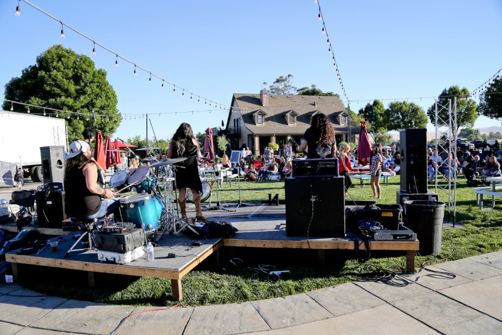 Campos Family Vineyards - Live Music