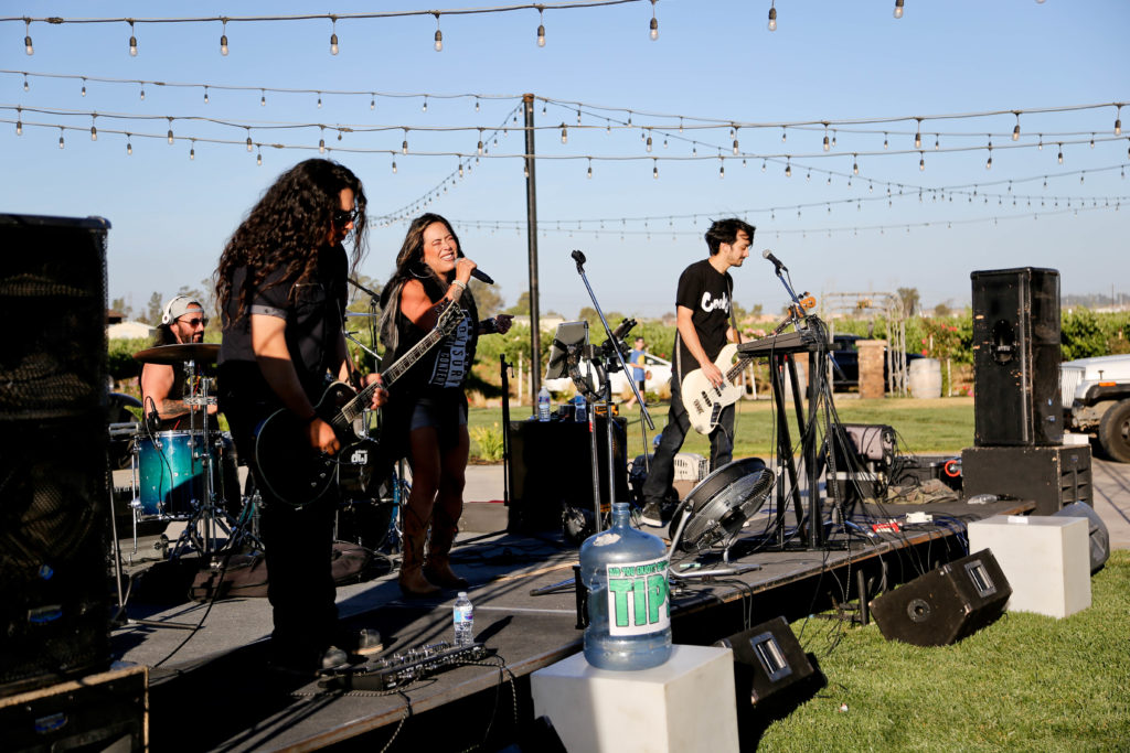 Campos Family Vineyards - Live Concert